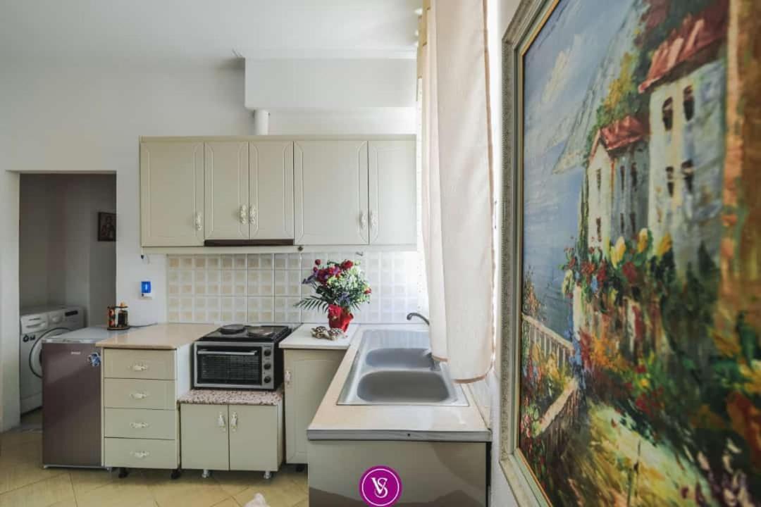 Апартаменти Vila Stupende Саранда Номер фото