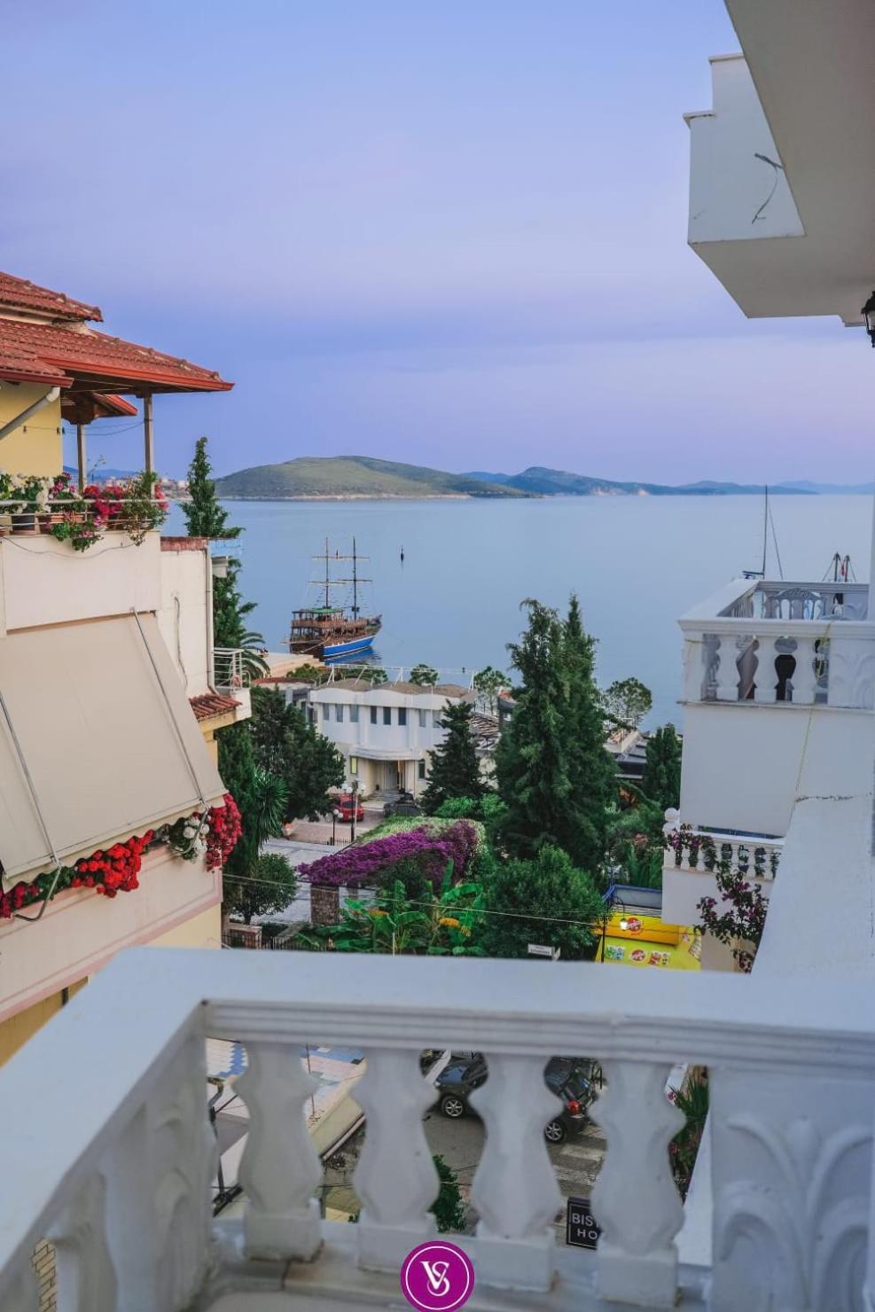 Апартаменти Vila Stupende Саранда Номер фото